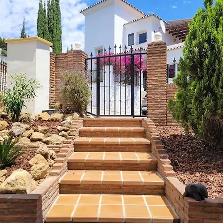 Villa Vencejo - 3 Bed - Fully Refurbished In Riviera Del Sol, Mijas